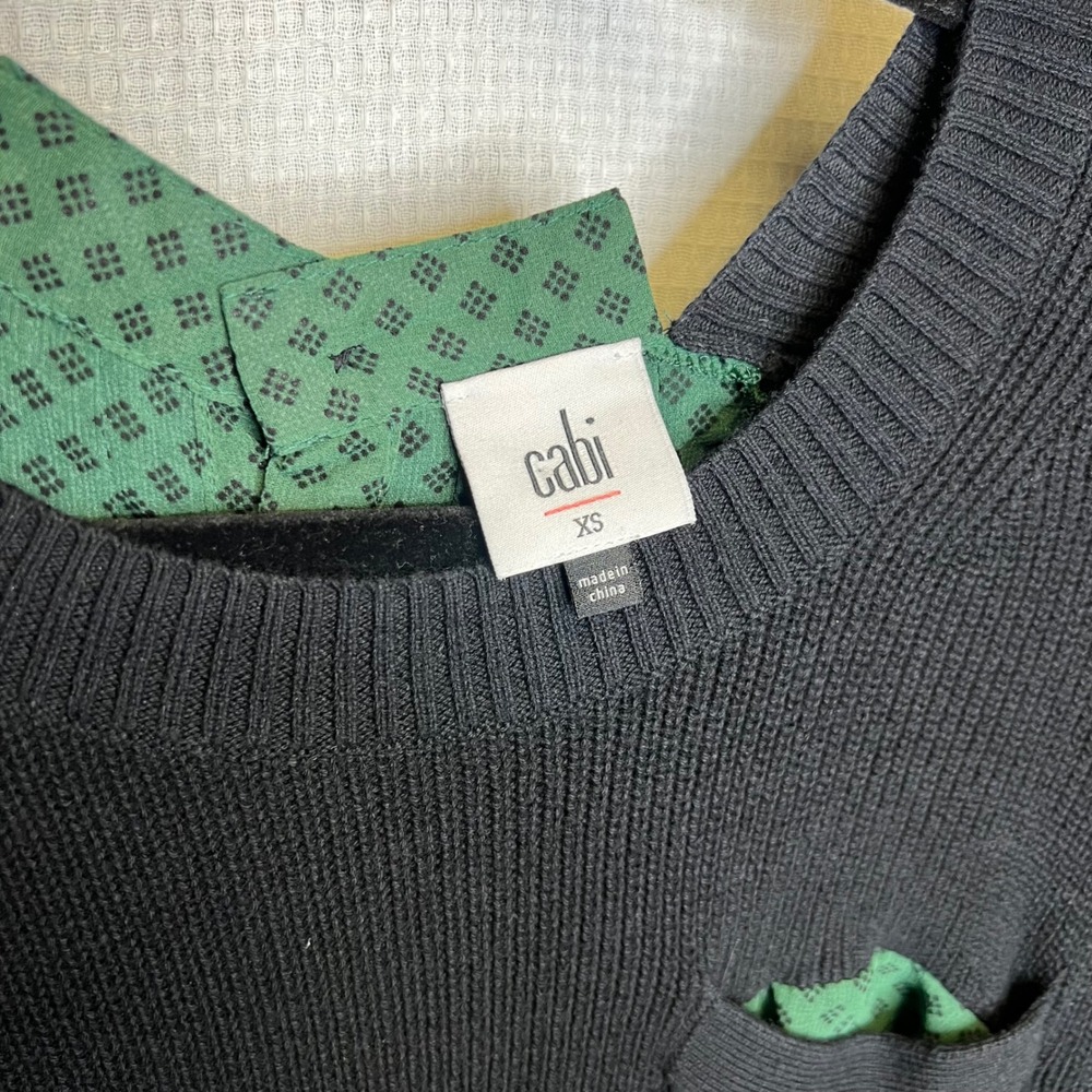 Cabi Womens XS Black Green Mixed Media Button Back Geometric Sweater Top - Picture 5 of 5